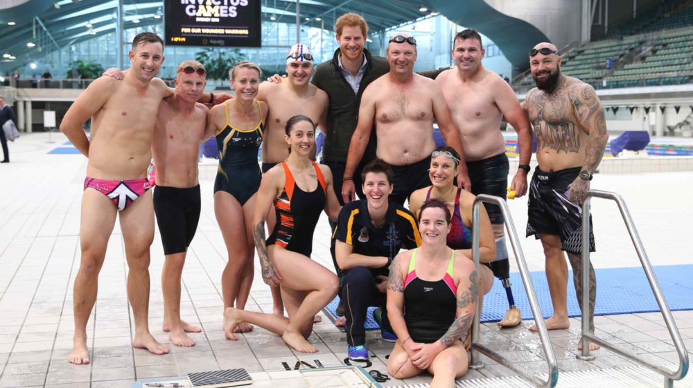 Prince Harry with members of the Australian swim team for Invictus Games Toronto 2017